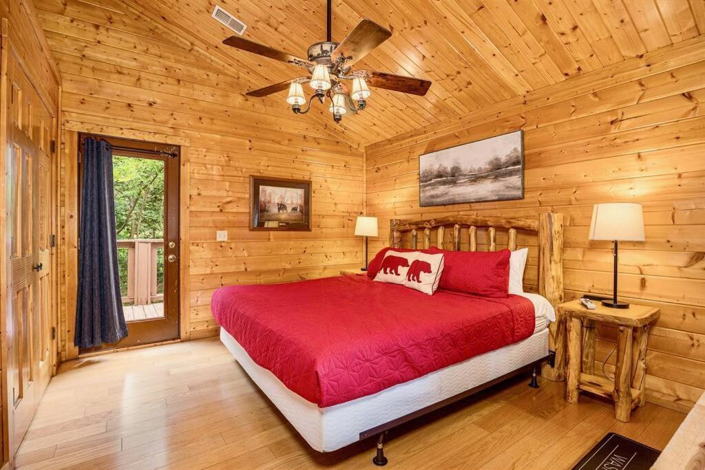 Panorama Mountain View Cabin, Less Than 10 Miles From Gatlinburg And Dollywood, Dog Friendly, 6 Bedrooms Sleeps 17, Fire Pit, Hottub, Washer Dryer, Fully Loaded Kitchen, Gameroom With A Tv, Pool Table, Arcade, Air Hockey, And Foosball 세비어빌 외부 사진