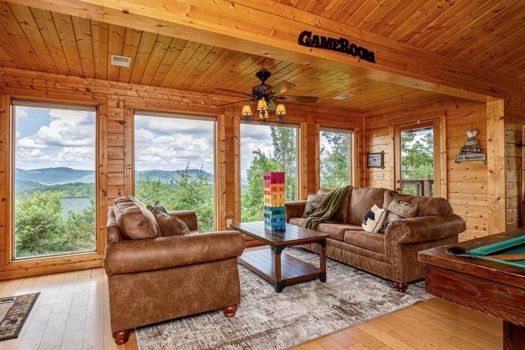 Panorama Mountain View Cabin, Less Than 10 Miles From Gatlinburg And Dollywood, Dog Friendly, 6 Bedrooms Sleeps 17, Fire Pit, Hottub, Washer Dryer, Fully Loaded Kitchen, Gameroom With A Tv, Pool Table, Arcade, Air Hockey, And Foosball 세비어빌 외부 사진