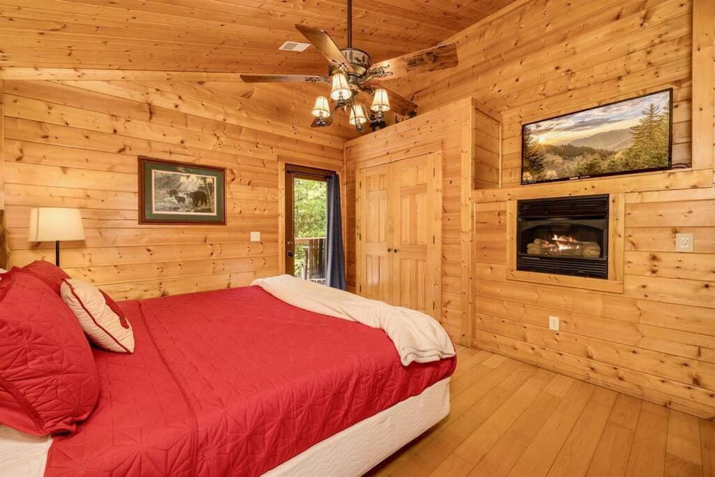 Panorama Mountain View Cabin, Less Than 10 Miles From Gatlinburg And Dollywood, Dog Friendly, 6 Bedrooms Sleeps 17, Fire Pit, Hottub, Washer Dryer, Fully Loaded Kitchen, Gameroom With A Tv, Pool Table, Arcade, Air Hockey, And Foosball 세비어빌 외부 사진